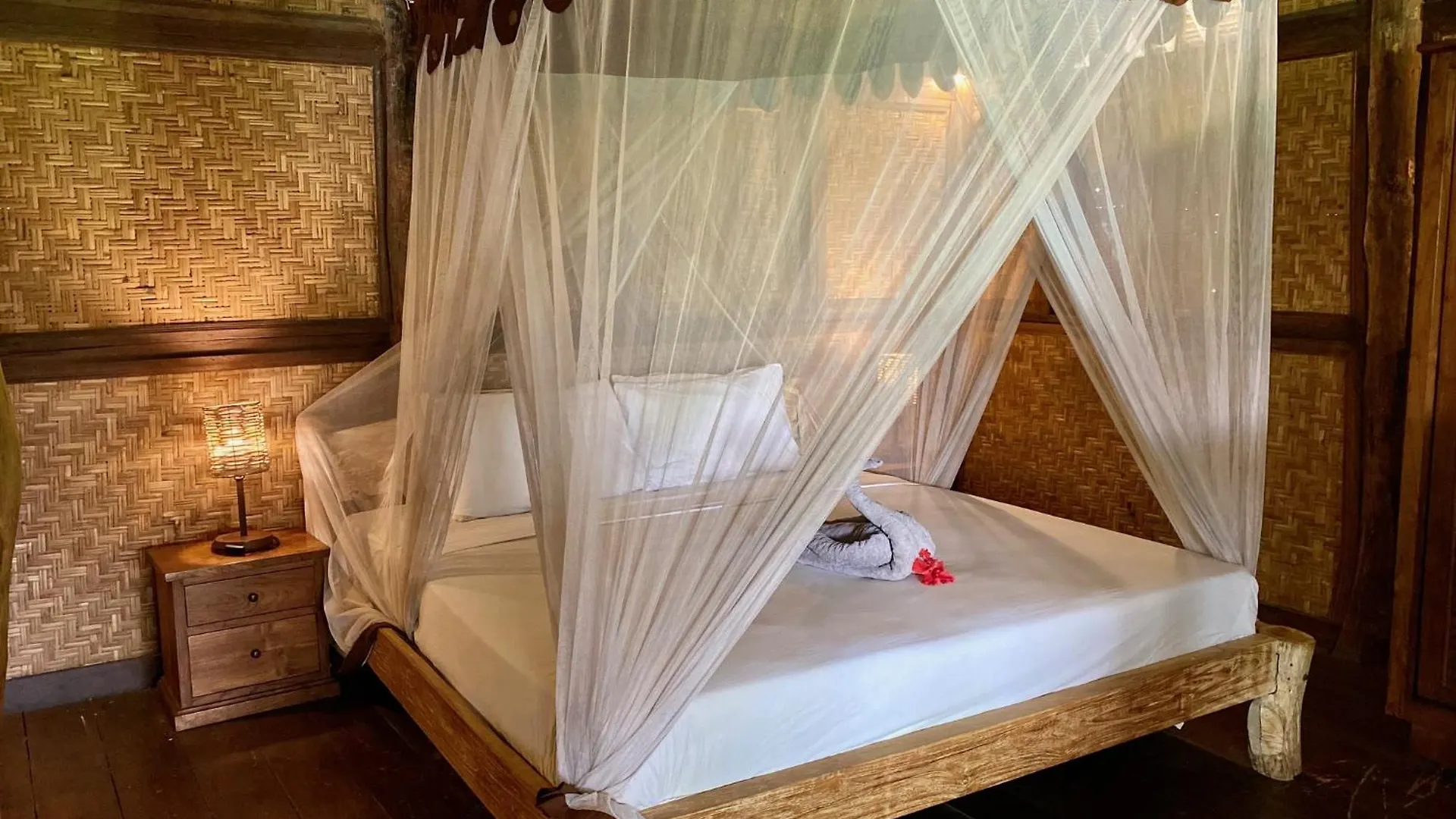Flower Bud Bungalow Balangan Jimbaran Parco vacanze