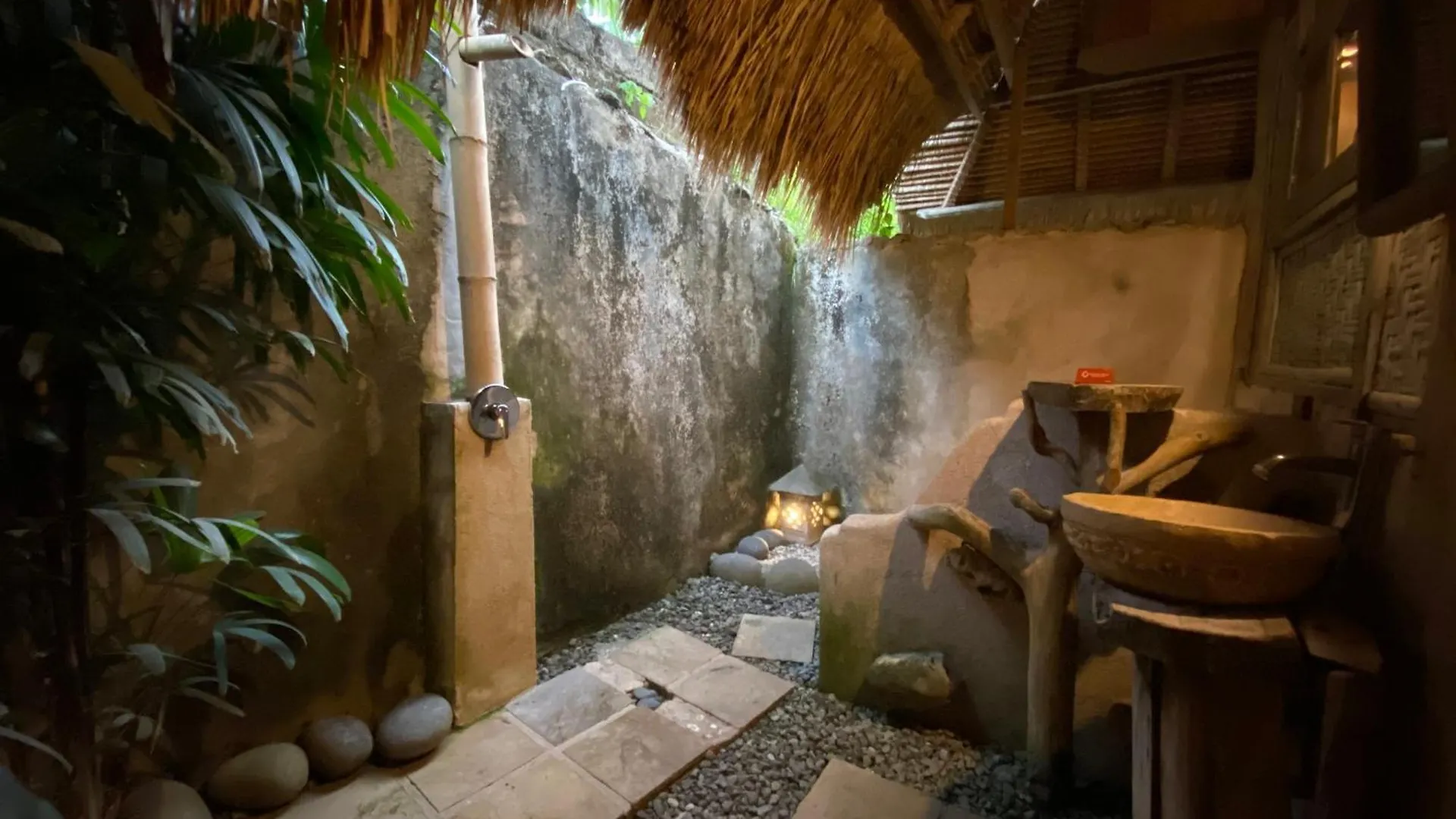 Flower Bud Bungalow Balangan Jimbaran Vakantiepark