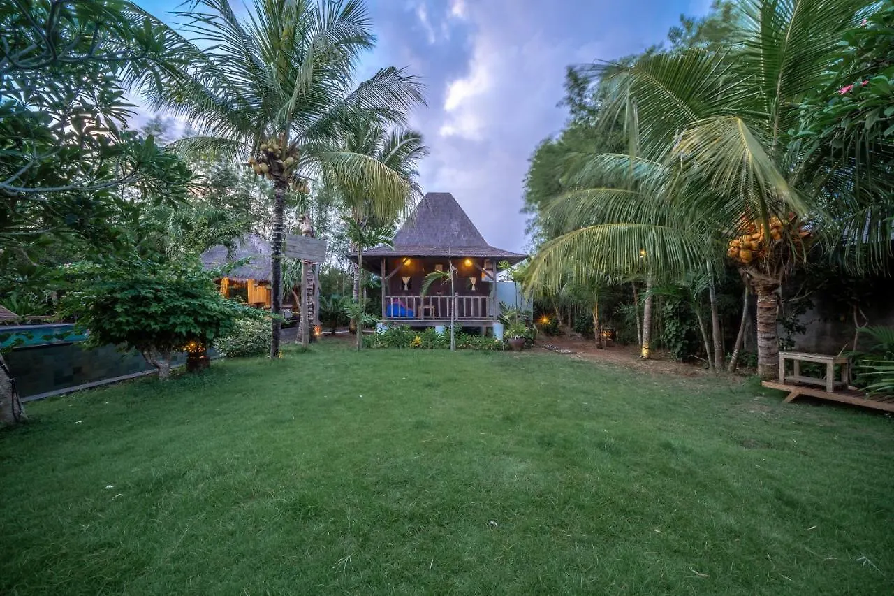 Flower Bud Bungalow Balangan Jimbaran Indonesië